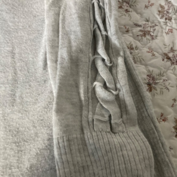 Lauren Conrad Soft tunic sweater size L - Picture 5 of 7